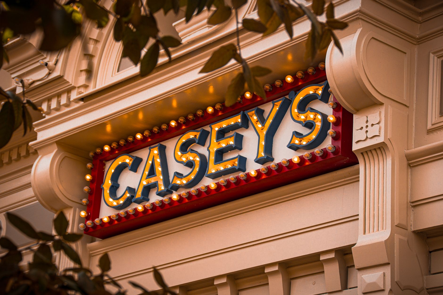 Casey's Q1 EPS